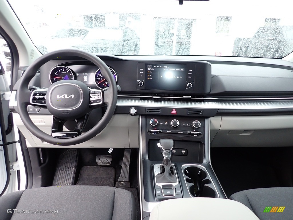 2023 Kia Carnival LX Gray Dashboard Photo #145877509