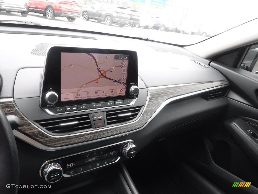 2019 Nissan Altima SL AWD Charcoal Dashboard Photo #145885169