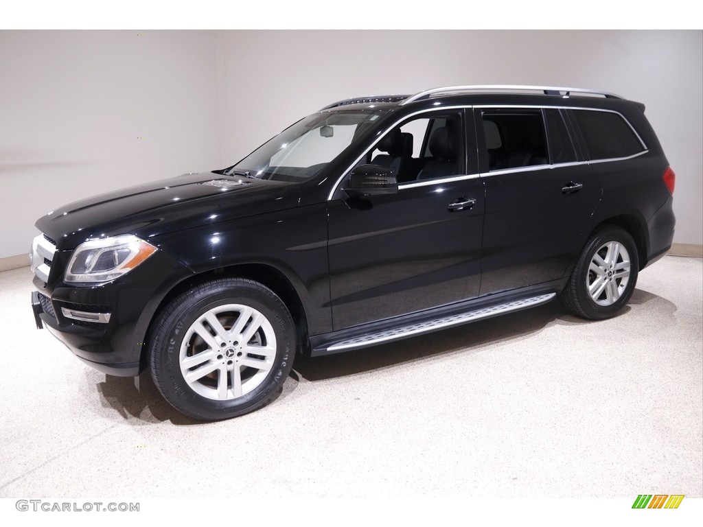 2016 GL 450 4Matic - Black / Black photo #3