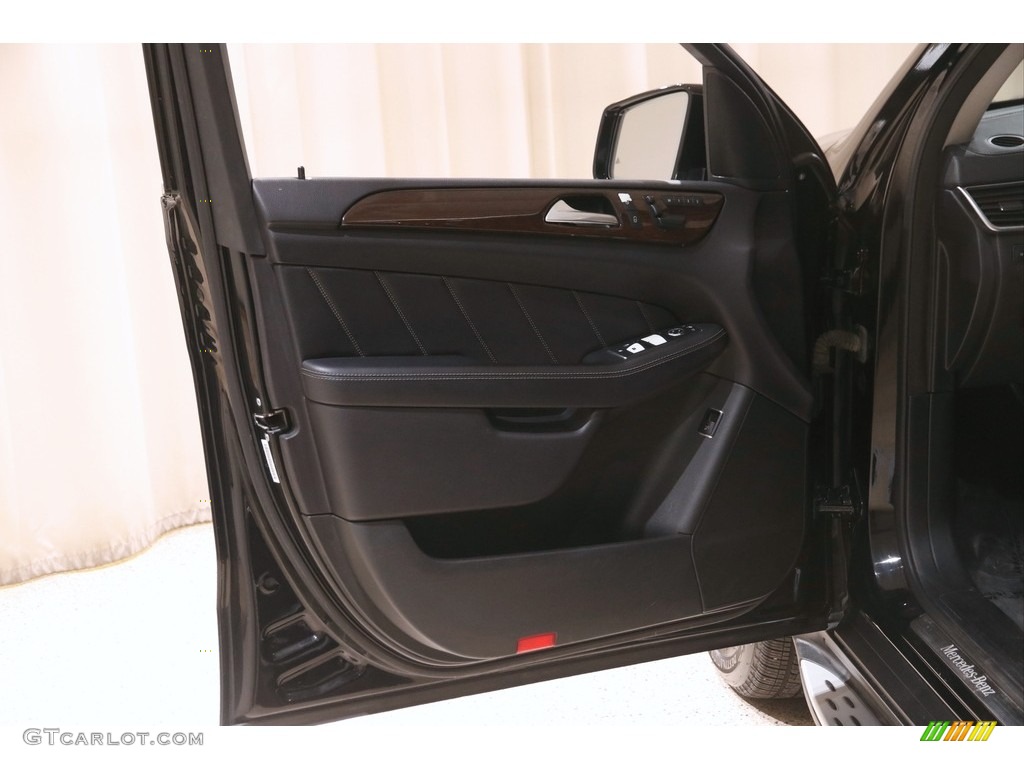 2016 GL 450 4Matic - Black / Black photo #4