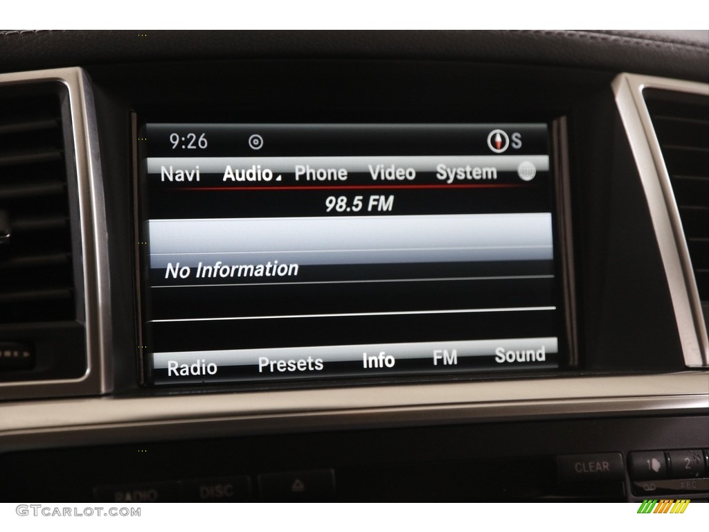 2016 GL 450 4Matic - Black / Black photo #11