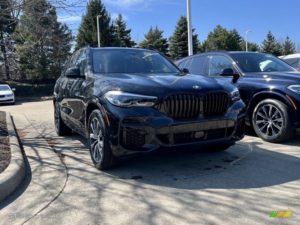 2023 X5 xDrive40i - Black Sapphire Metallic / Coffee photo #1