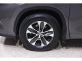 2021 Magnetic Gray Metallic Toyota Highlander XLE AWD  photo #21