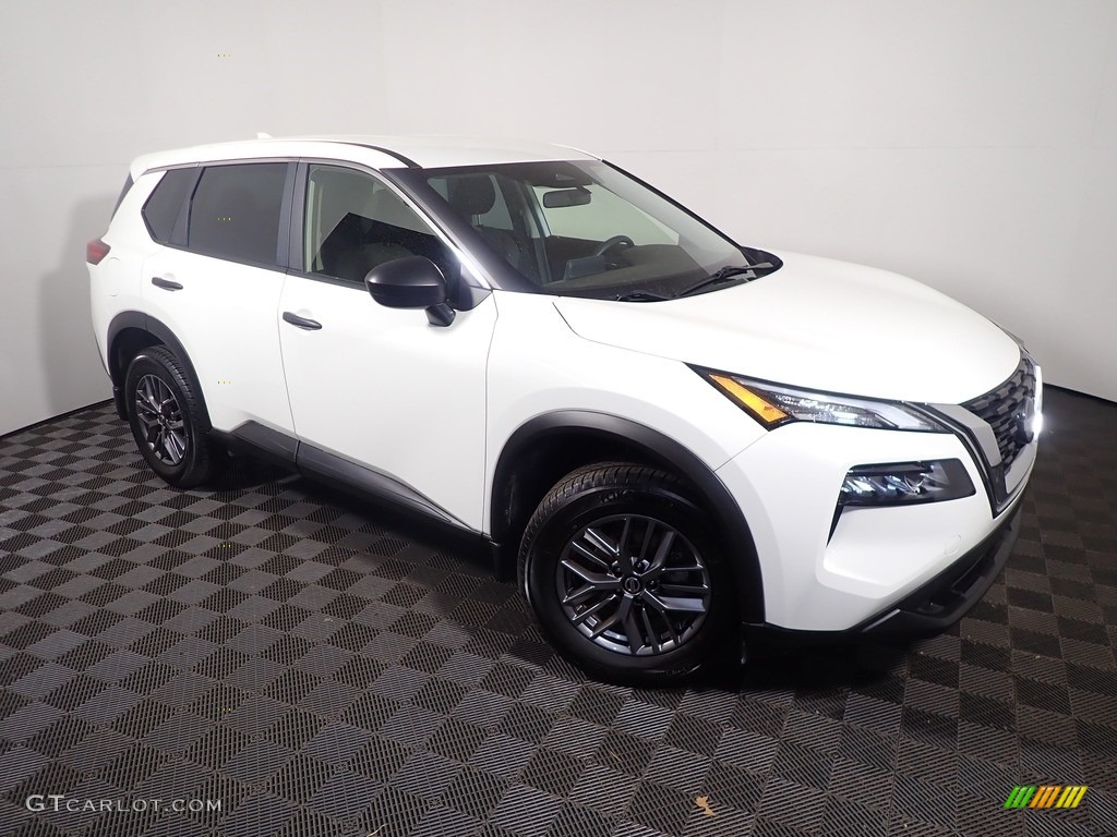 2021 Rogue S AWD - Glacier White / Charcoal photo #3