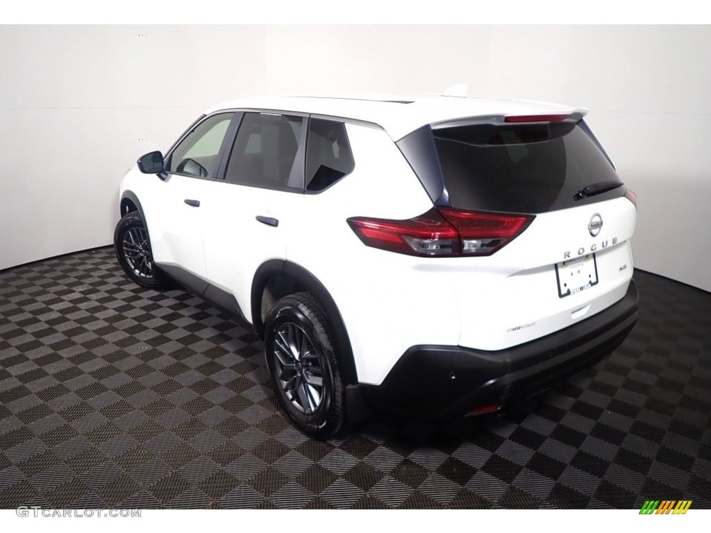 2021 Rogue S AWD - Glacier White / Charcoal photo #12