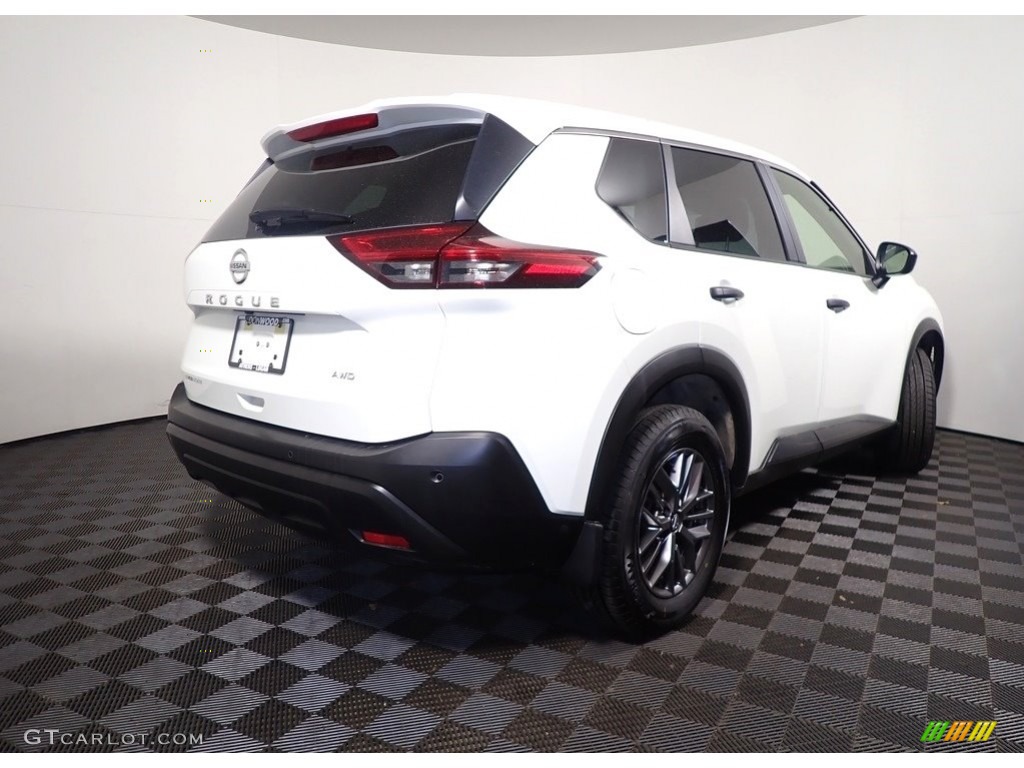 2021 Rogue S AWD - Glacier White / Charcoal photo #16