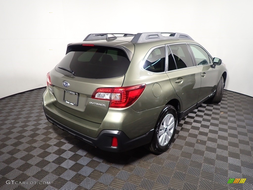 2019 Outback 2.5i Premium - Wilderness Green Metallic / Warm Ivory photo #15