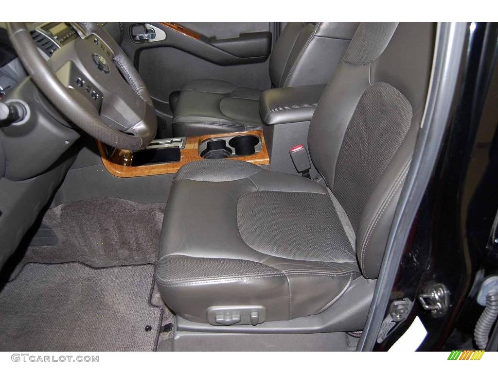 2008 Pathfinder LE - Super Black / Graphite photo #17