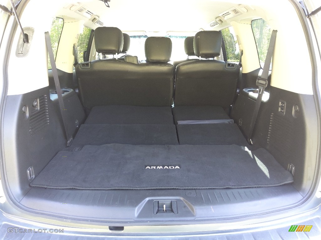 2017 Nissan Armada SV Trunk Photos