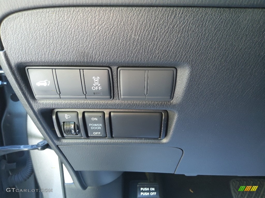 2017 Nissan Armada SV Controls Photo #145889138