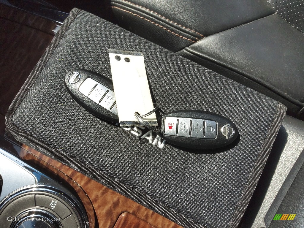 2017 Nissan Armada SV Keys Photo #145889177