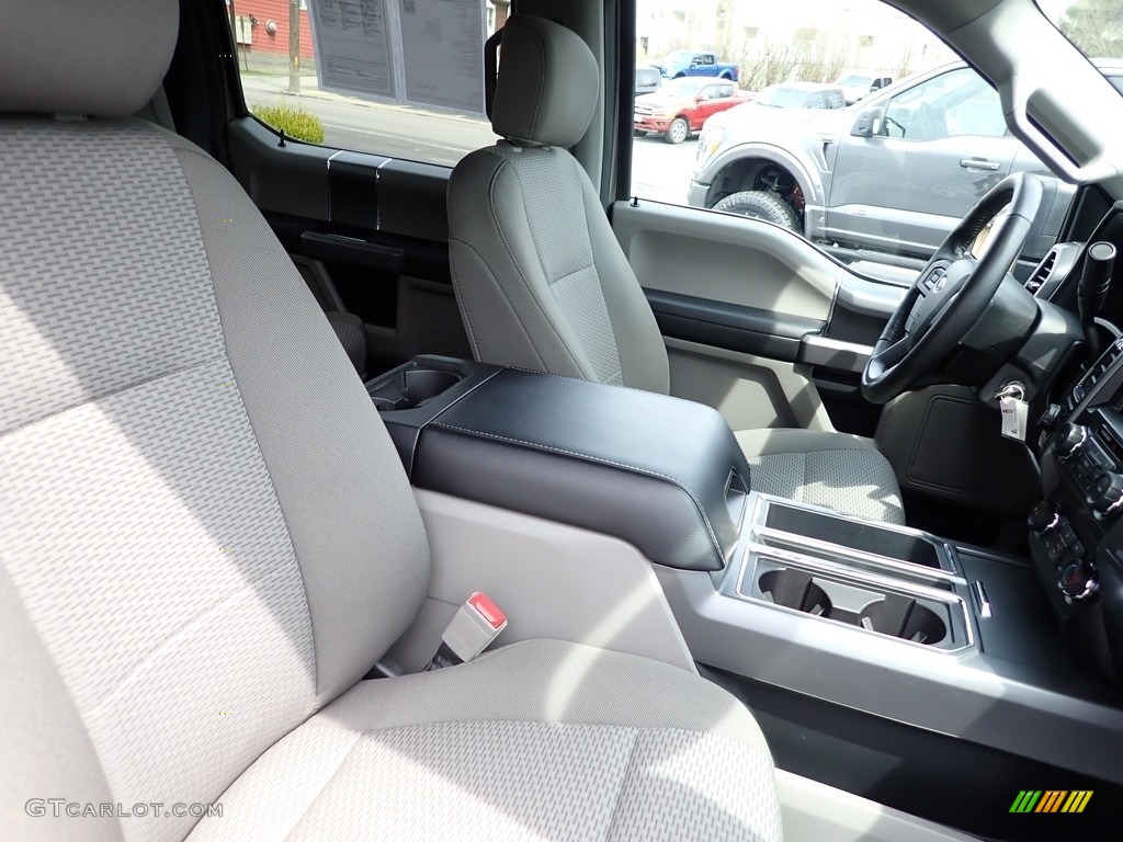 2019 Ford F150 XLT SuperCrew 4x4 Front Seat Photos