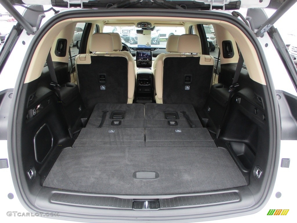 2021 Jeep Grand Cherokee L Limited 4x4 Trunk Photos