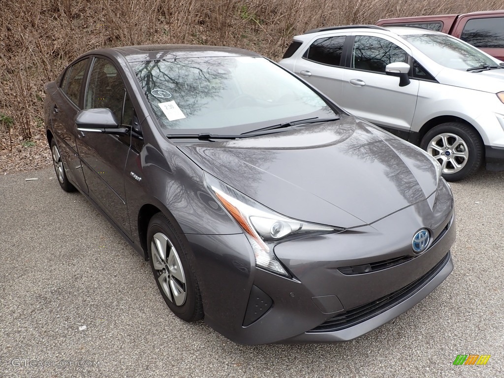 2018 Prius Three - Magnetic Gray Metallic / Black photo #3