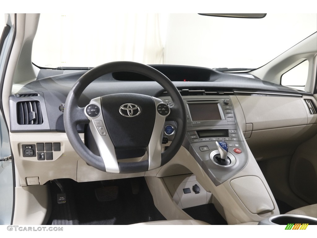 2015 Prius Three Hybrid - Sea Glass Pearl / Bisque photo #6