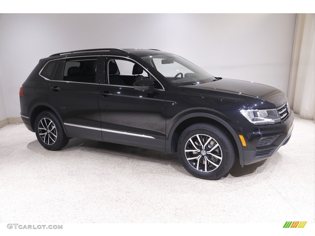 2021 Tiguan SE - Deep Black Pearl / Titan Black photo #1