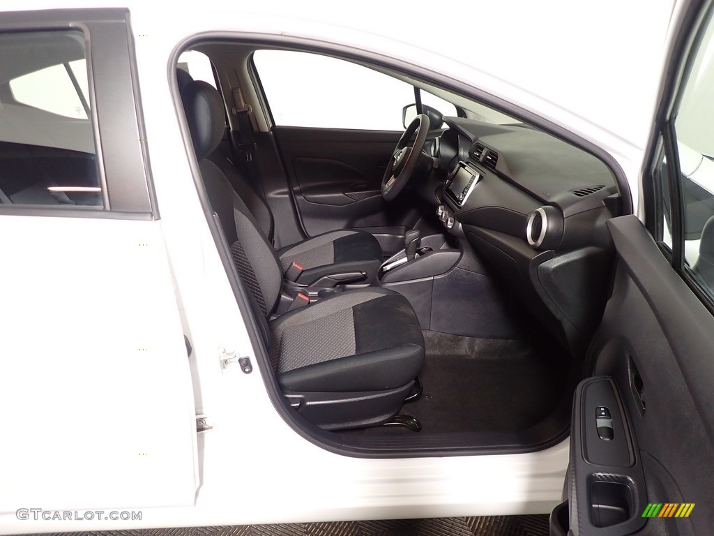 2020 Versa S - Fresh Powder White / Charcoal photo #36