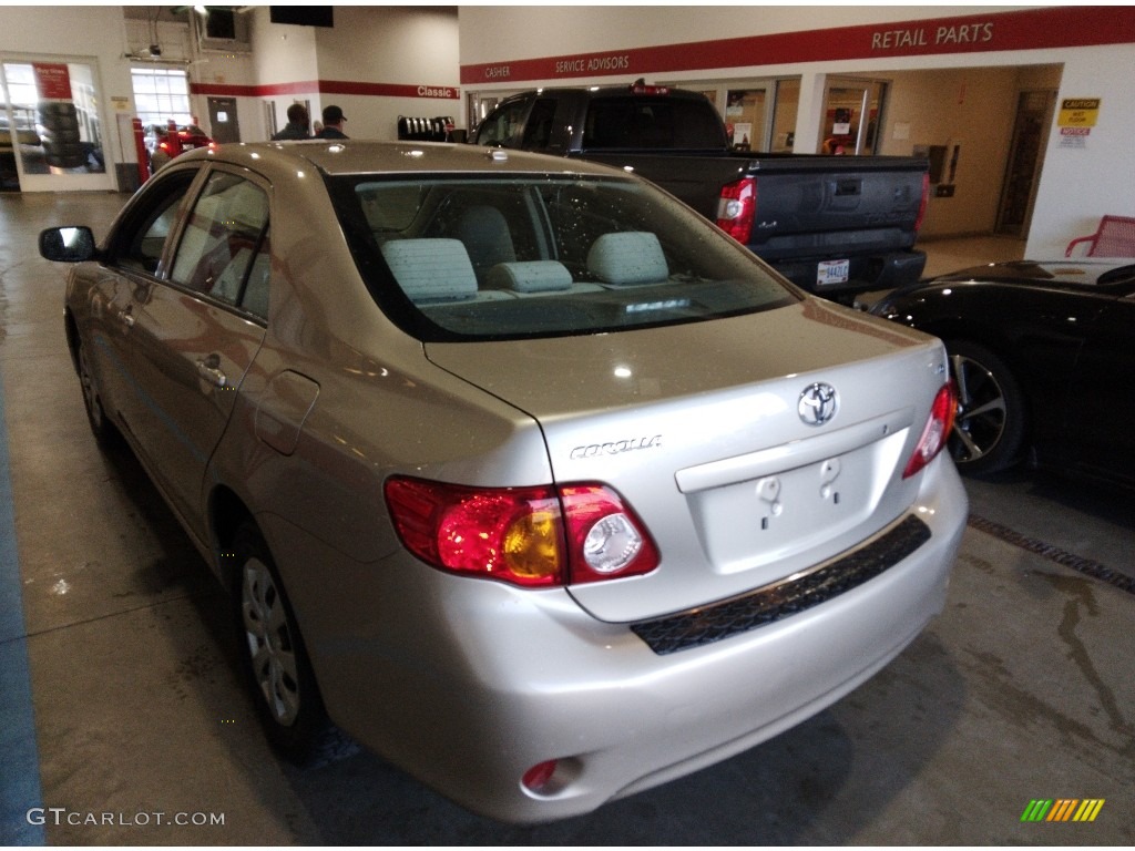 2010 Corolla LE - Desert Sand Metallic / Bisque photo #2