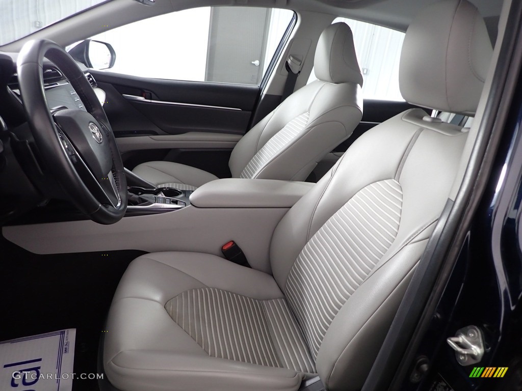 2019 Camry SE - Galactic Aqua Mica / Ash photo #15