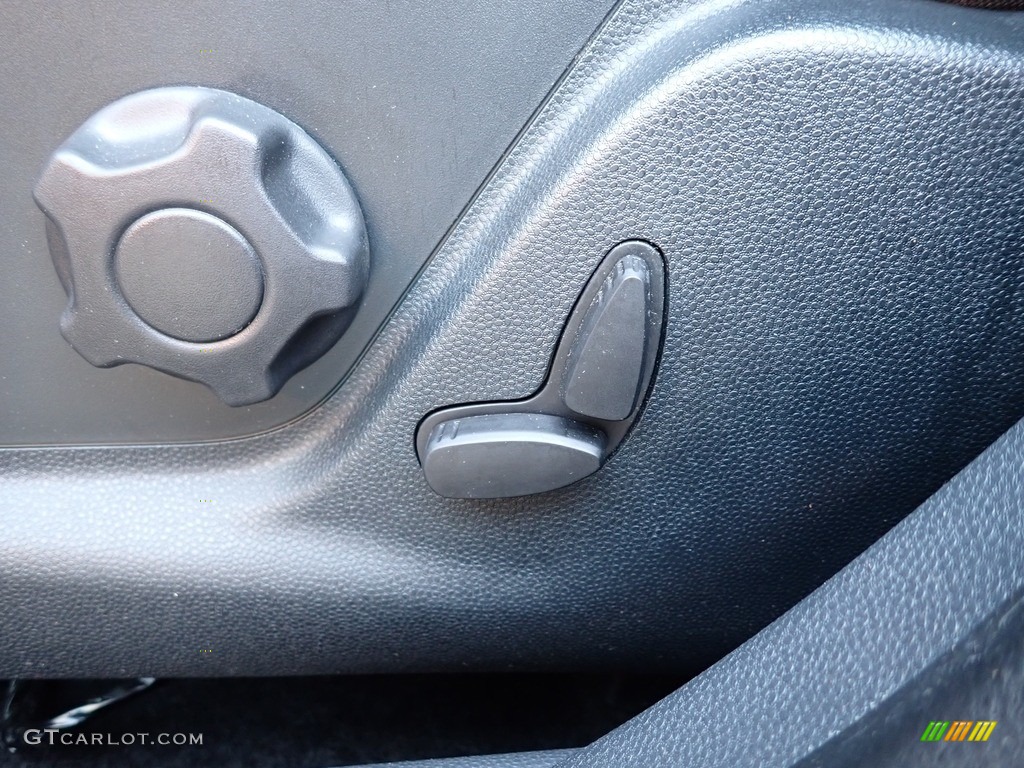 2022 EcoSport SE 4WD - Moondust Silver Metallic / Black photo #16