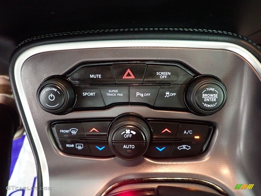 2020 Challenger GT AWD - Smoke Show / Black photo #22