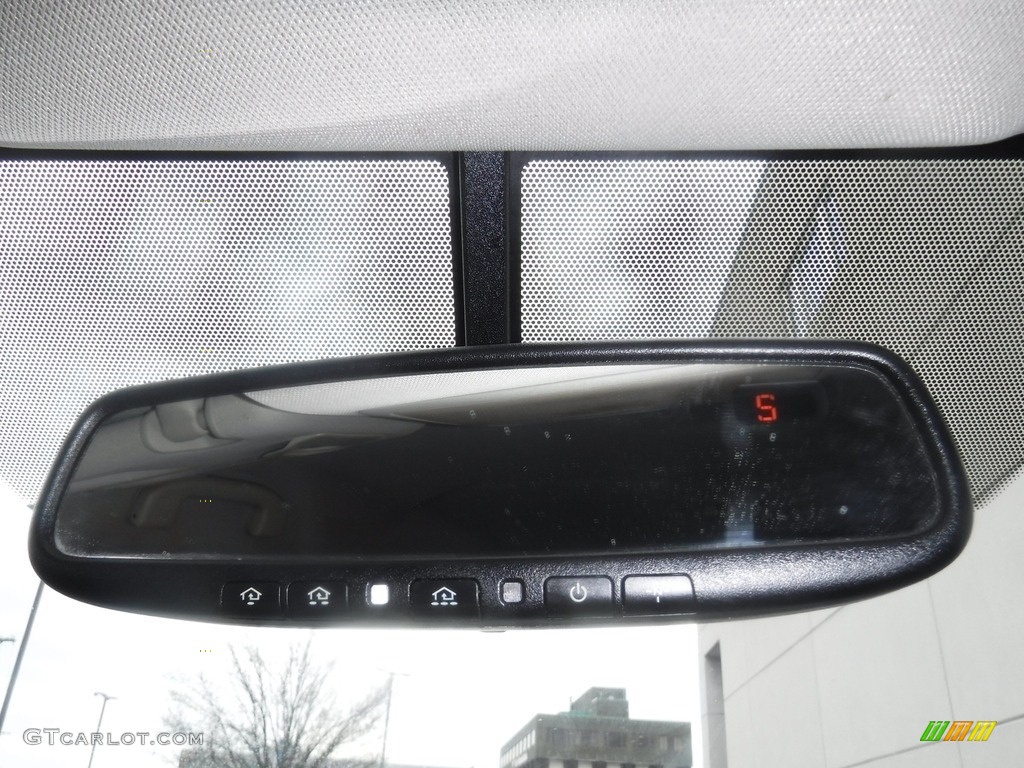 2015 Rogue SV AWD - Gun Metallic / Charcoal photo #16
