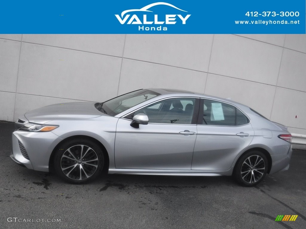 2019 Camry SE - Celestial Silver Metallic / Black photo #2
