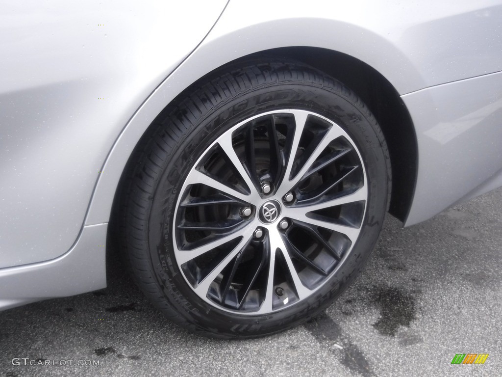2019 Camry SE - Celestial Silver Metallic / Black photo #4