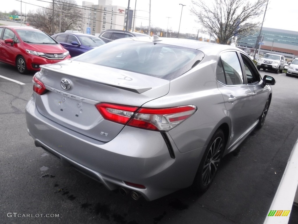 2019 Camry SE - Celestial Silver Metallic / Black photo #7