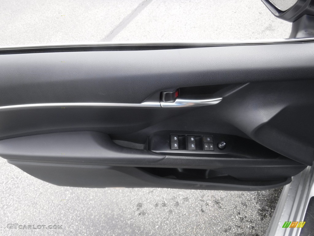 2019 Camry SE - Celestial Silver Metallic / Black photo #13