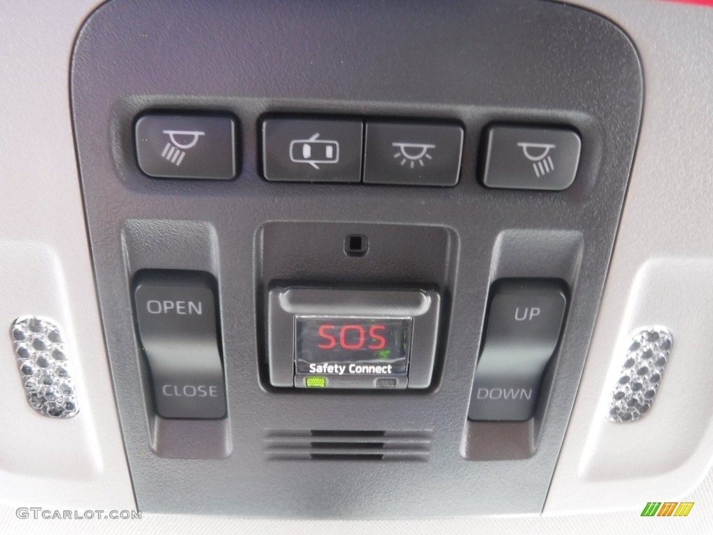 2019 Camry SE - Celestial Silver Metallic / Black photo #21