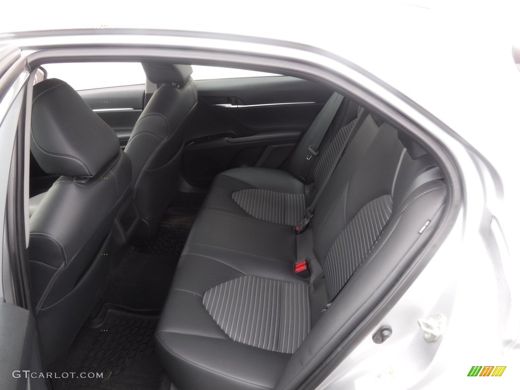 2019 Camry SE - Celestial Silver Metallic / Black photo #30