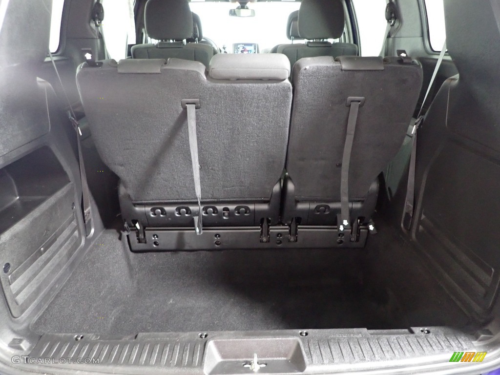 2019 Grand Caravan SE - Indigo Blue / Black photo #9
