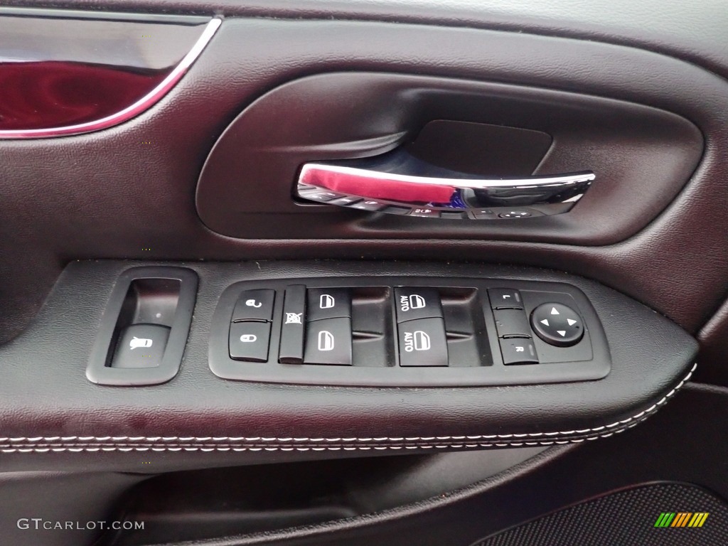 2019 Grand Caravan SE - Indigo Blue / Black photo #12