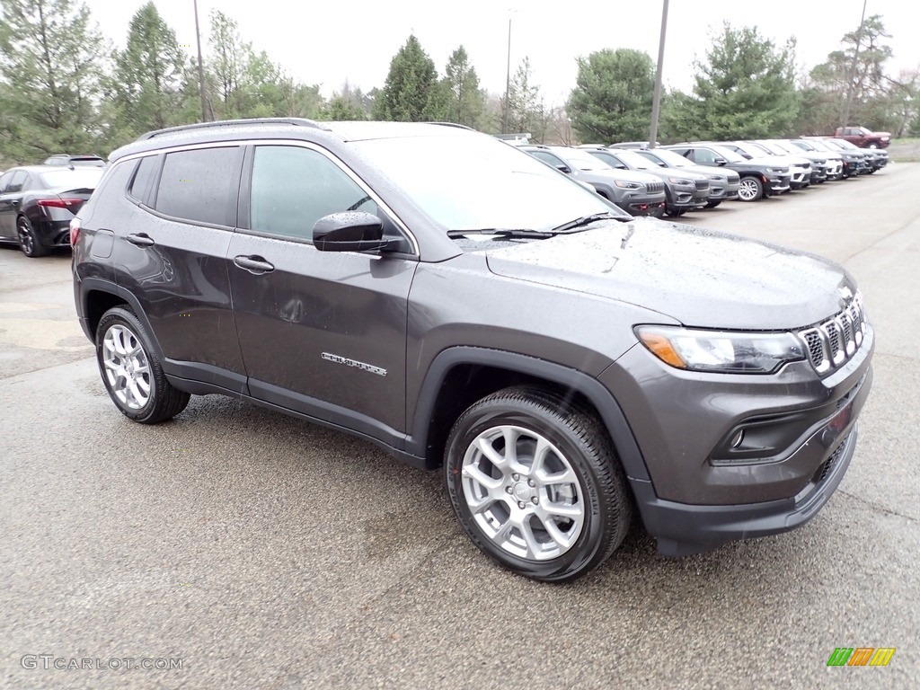 Granite Crystal Metallic 2023 Jeep Compass Latitude Lux 4x4 Exterior Photo #145897097