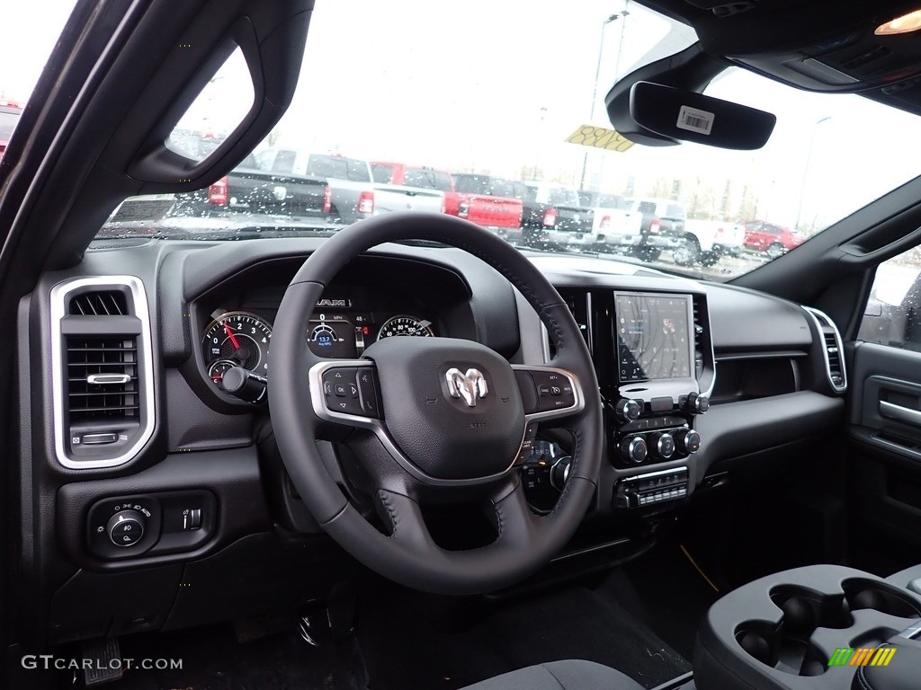 2023 3500 Big Horn Crew Cab 4x4 - Granite Crystal Metallic / Black photo #10