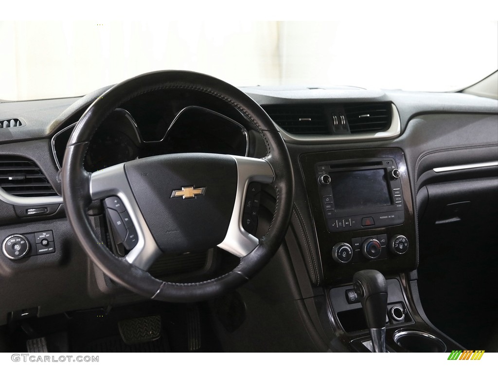 2017 Traverse LT - Summit White / Ebony photo #6