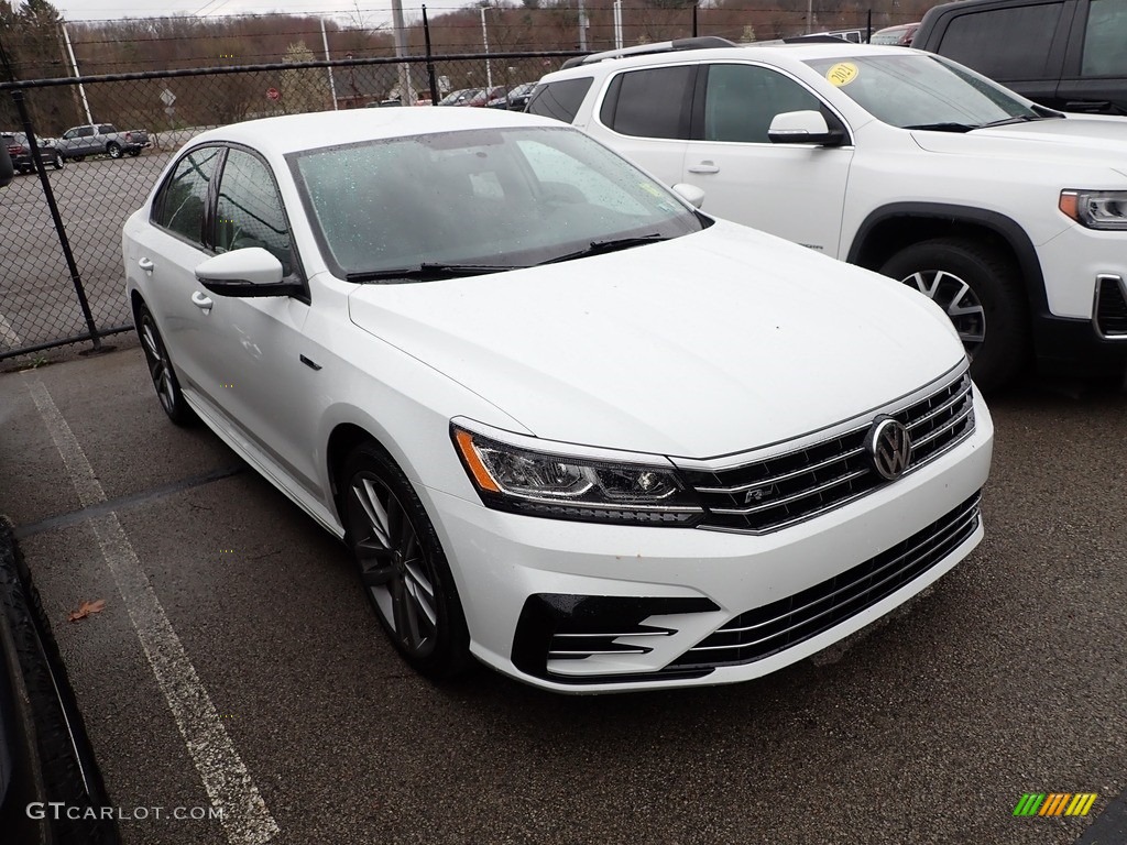 2018 Passat S - Pure White / Titan Black photo #3