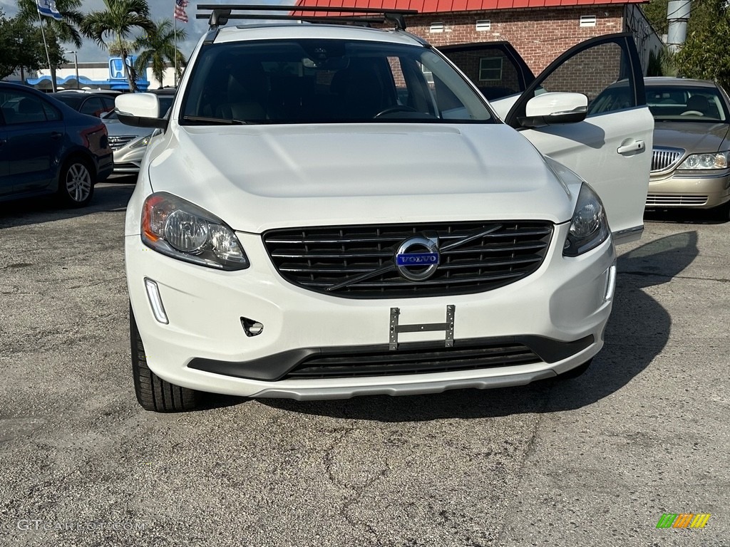 2016 XC60 T5 AWD - Crystal White Pearl / Beige photo #1