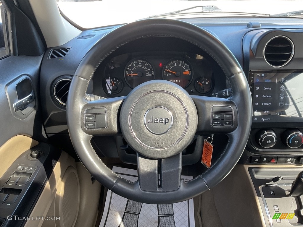 2015 Patriot Latitude 4x4 - Bright White / Dark Slate Gray/Light Pebble Beige photo #4