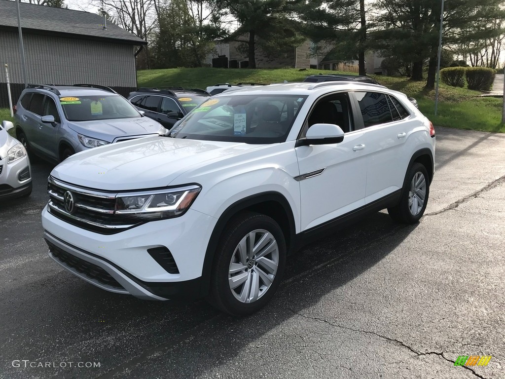 2022 Atlas Cross Sport SE 4Motion - Pure White / Dark Beige/Titan Black photo #2