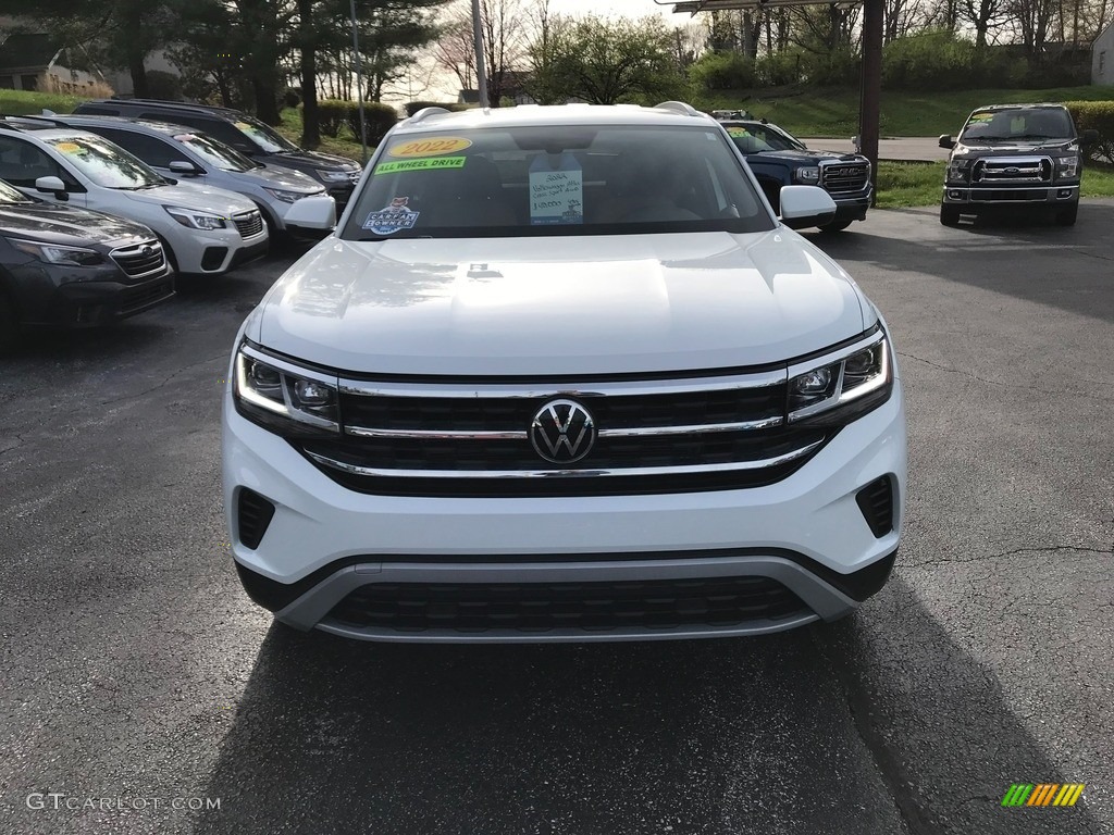 2022 Atlas Cross Sport SE 4Motion - Pure White / Dark Beige/Titan Black photo #3