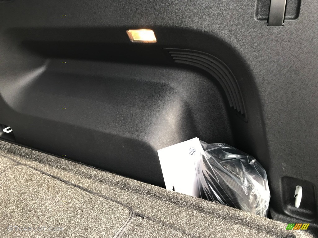 2022 Atlas Cross Sport SE 4Motion - Pure White / Dark Beige/Titan Black photo #8