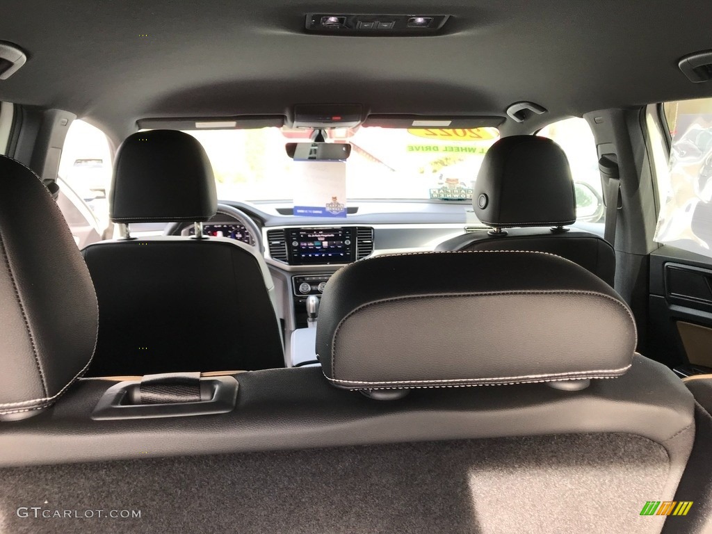 2022 Atlas Cross Sport SE 4Motion - Pure White / Dark Beige/Titan Black photo #9