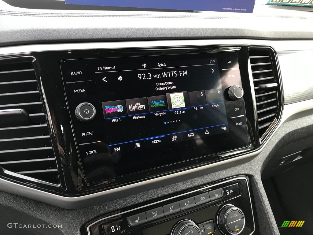 2022 Atlas Cross Sport SE 4Motion - Pure White / Dark Beige/Titan Black photo #23