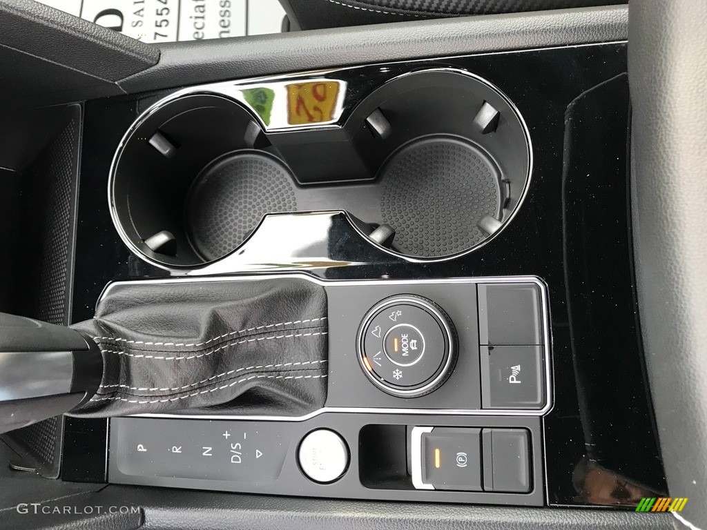 2022 Atlas Cross Sport SE 4Motion - Pure White / Dark Beige/Titan Black photo #30