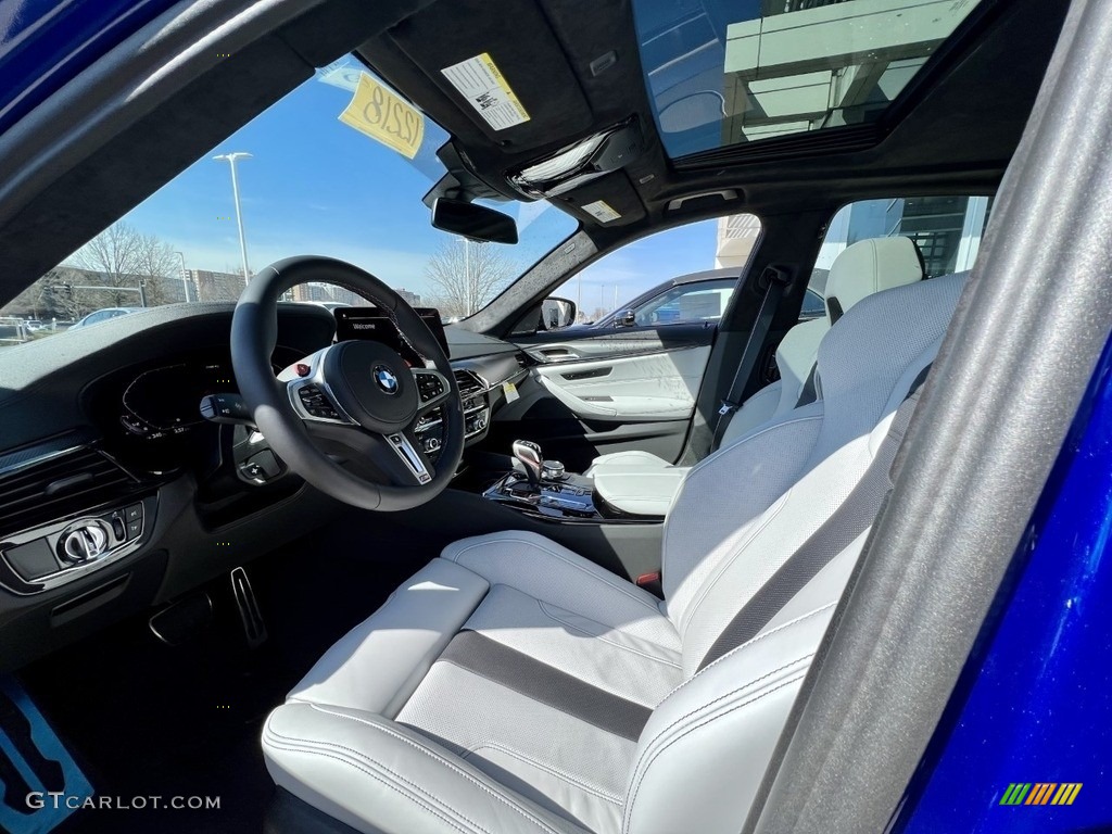 2023 BMW M5 Sedan Front Seat Photos