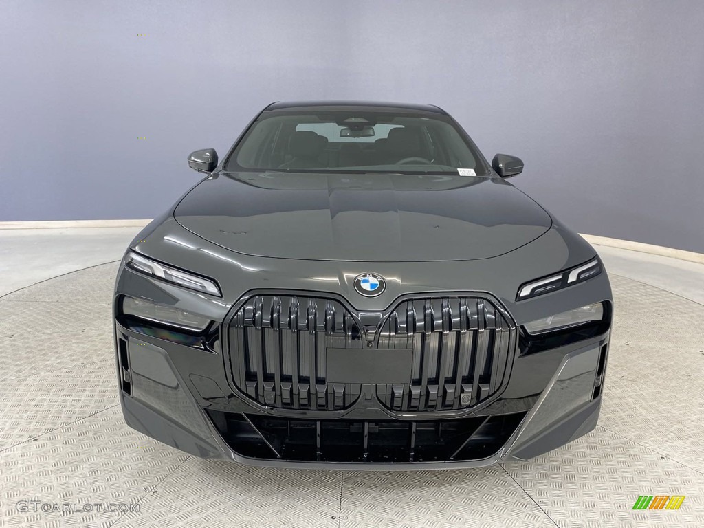 2023 7 Series 740i Sedan - Dravit Gray Metallic / Black photo #2