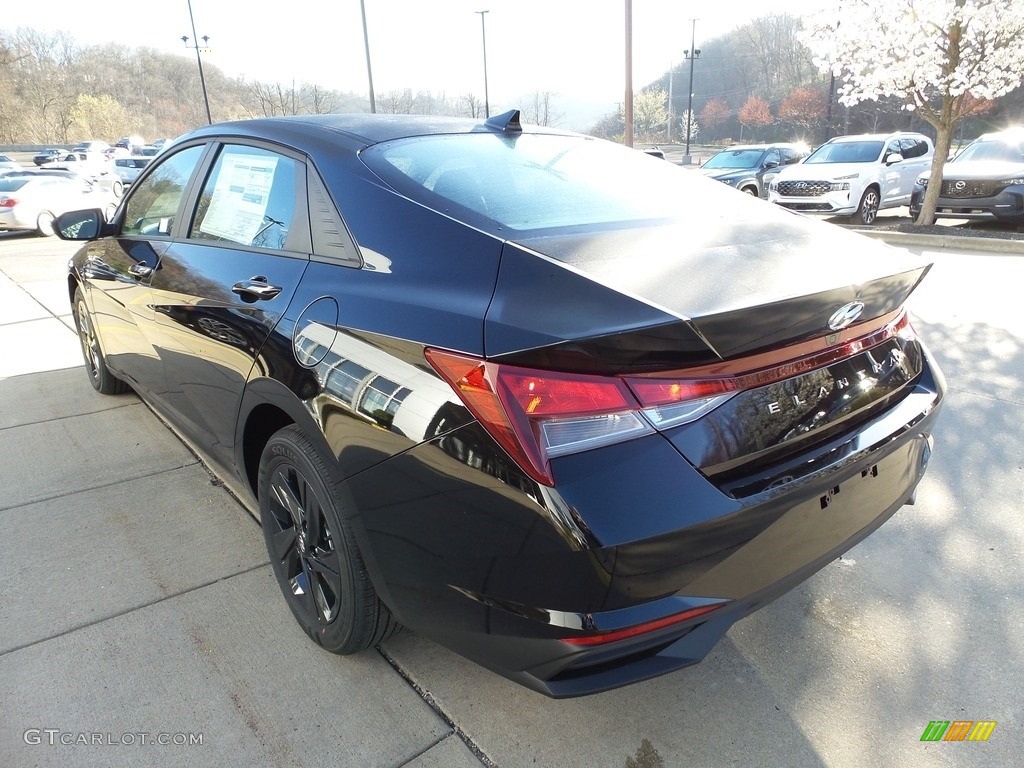 2023 Elantra SEL - Onyx Black / Medium Gray photo #5