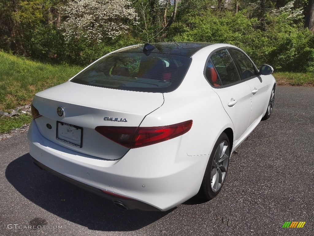 2022 Giulia Sprint - Alfa White / Black photo #6